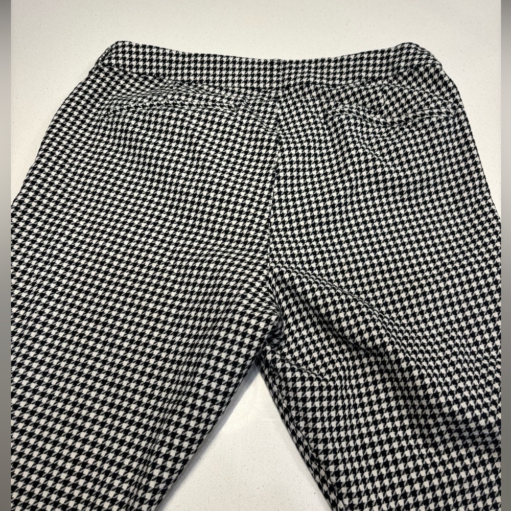 Old Navy Pixie Pants - image 5